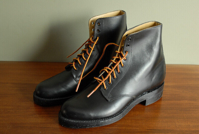 Like new Boulet lace up ankle boot 8.5US, Goodyear welted sole in Men's Shoes in New Glasgow