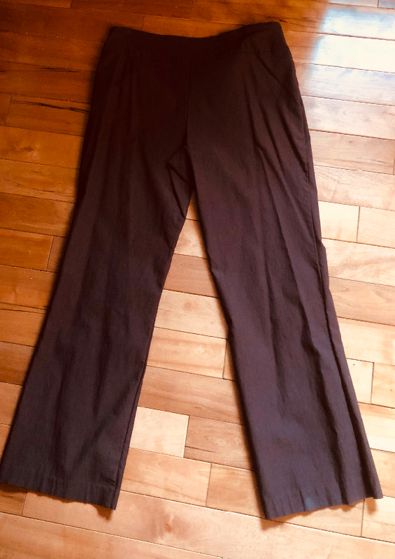Denver Hayes women’s trousers brown  Large in Women's - Bottoms in Kitchener / Waterloo