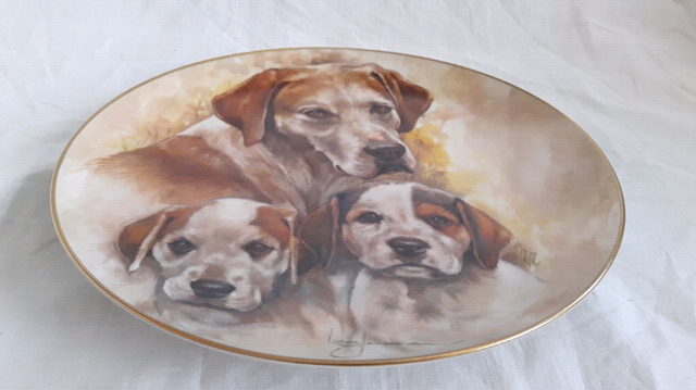 Leo Jansen My Favorite Pets Pointers Collector Plate (1983) in Arts & Collectibles in Winnipeg - Image 4