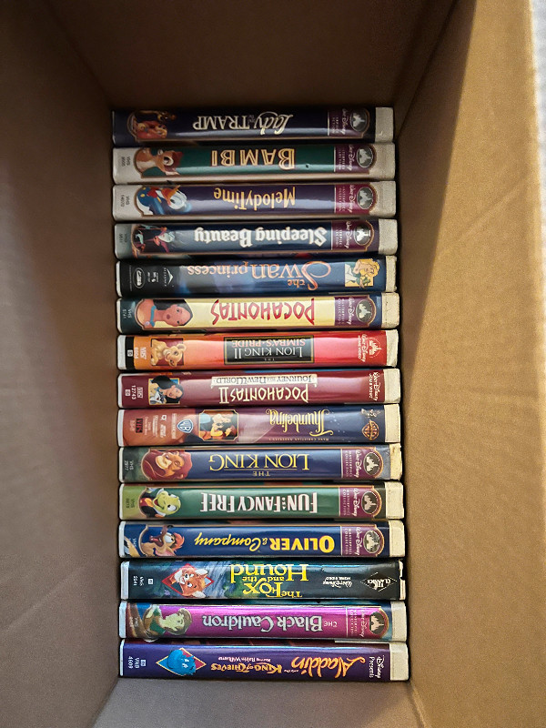 VHS Movies - Disney & WB | CDs, DVDs & Blu-ray | Cape Breton | Kijiji