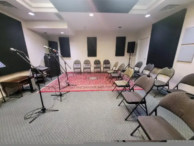 Space available for Worship Groups64407495893379123