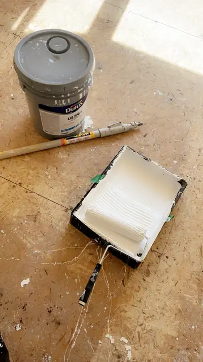 i do paint job i have 3 year experience of painting if anyone want paint in their basement or house...