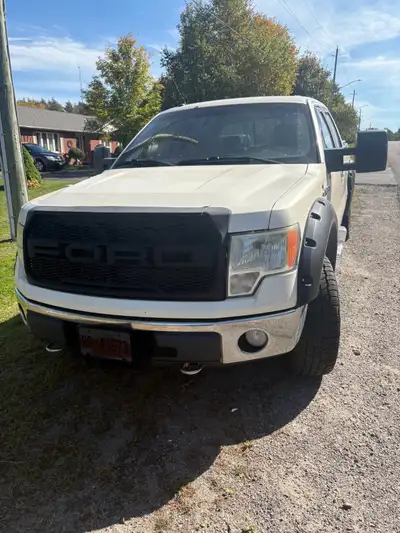 2009 f150 lariat Harley addition All the bells and whistles Heated and ac seats Bed liner Bed cover...