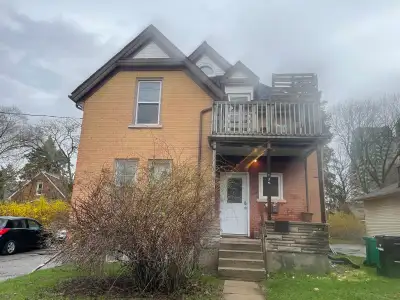 134 Erb Street West Waterloo, Two Bedroom, with Den , Kitchen, Dining Room and one Bathroom .Very Cl...