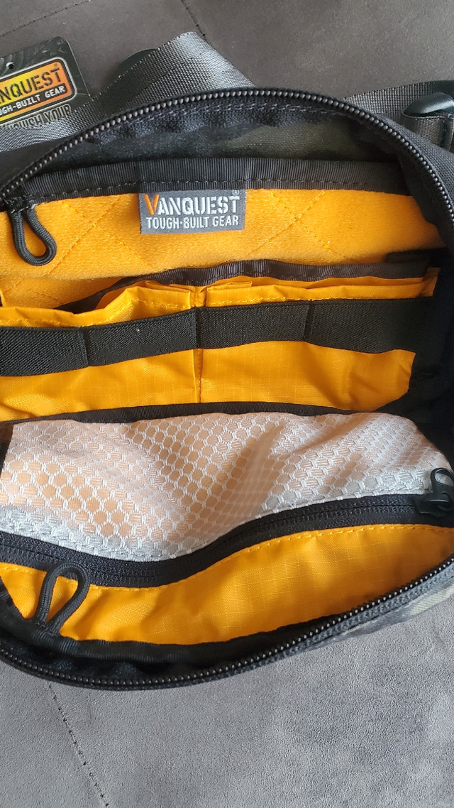 VanQuest DENDRITE-SMALL Sling Bag in Fishing, Camping & Outdoors in City of Halifax - Image 4