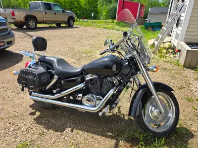 Reliable old school cruiser. Sounds like a Harley! Carbureted. $4250.00. 17000 miles