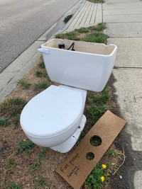 Toilet working well. Free pickup.