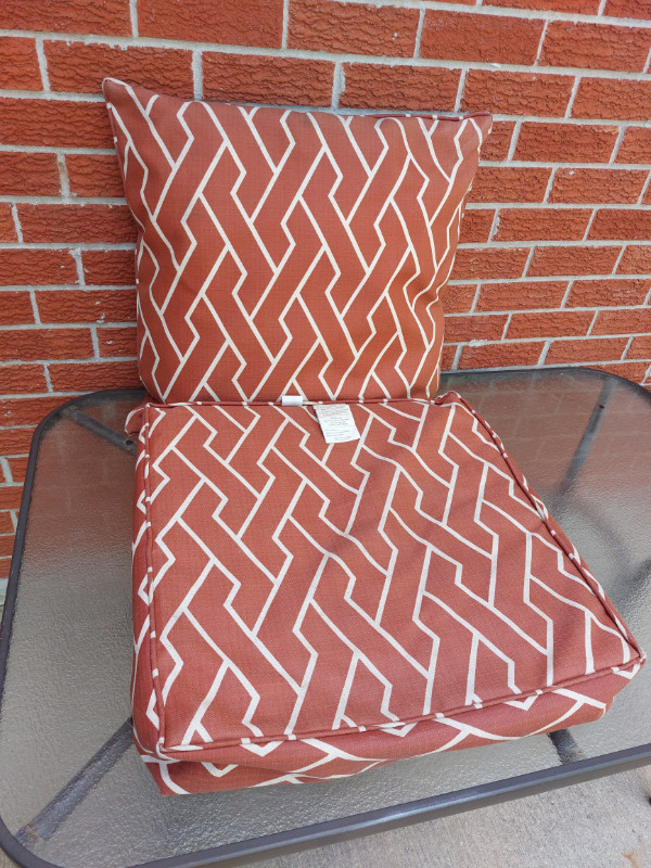 Hampton Bay Deep Seating Lounge Chair Cushion / Sofa Cushion in Patio & Garden Furniture in Oakville / Halton Region