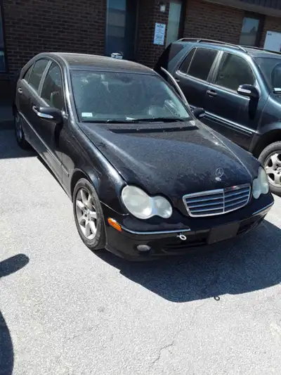 2006 C280 Obsidian Black, black interior Rust free doors, trunk, hood, wheel wells Accident free, go...