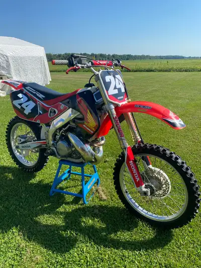 Have ownership in my name. Clean, minty 1998 cr 250r, comes with ownership. Hate to sell it but I’m...