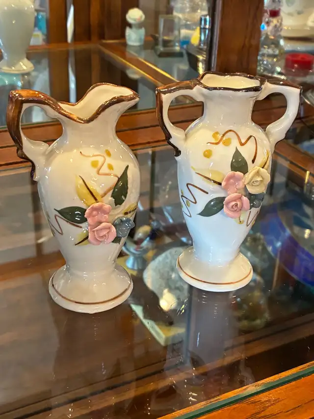 Vase and Pitcher set  in Home Décor & Accents in Lethbridge - Image 2