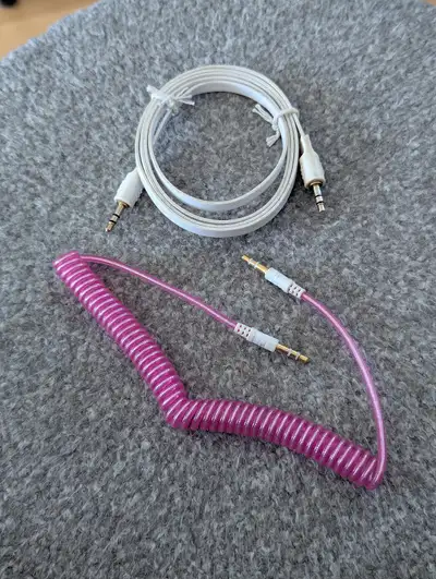 Audio connectors with 2 identical plug ends, View more