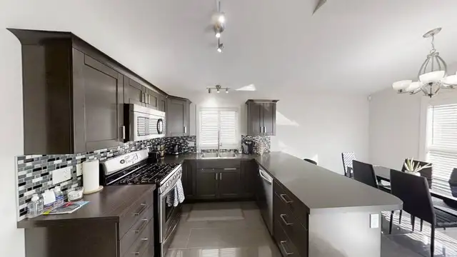 3 Bedroom House for Rent - Utilities Included - Garage