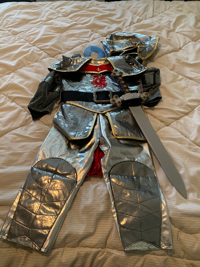 Child’s Knight costume (size 3/4) in Costumes in Kitchener / Waterloo