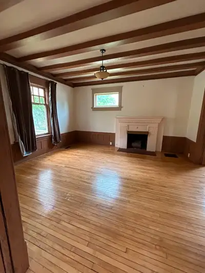 Private room for rent - male student housing