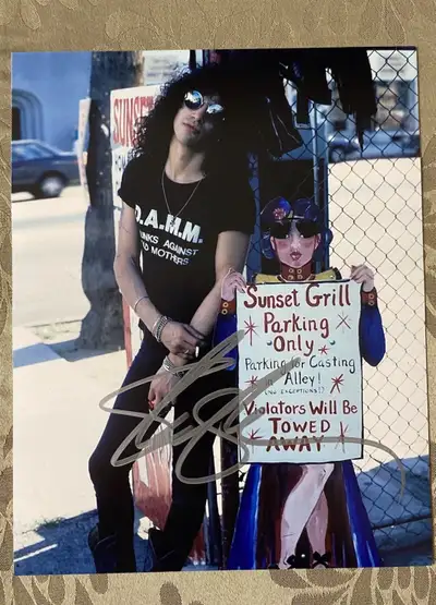 Slash's hand autograph with COA Guns N' Roses, View more