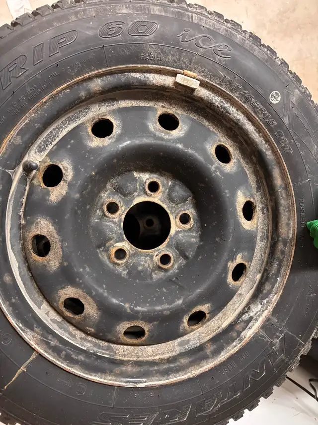 195/65/15 winter tires and rims in Tires & Rims in Bedford - Image 6