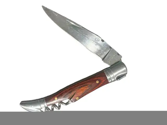Bin 5 Classic Laguiole Corkscrew Knife Ironwood Handle in Kitchen & Dining Wares in Calgary - Image 8