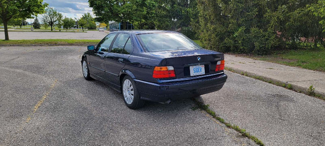 BMW 318i 1996 (auto) in Cars & Trucks in Norfolk County - Image 2