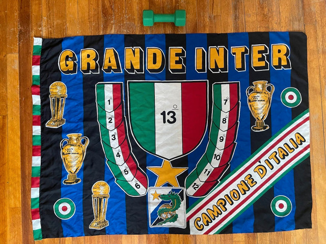 Inter Milan FC Vintage Serie A Football Flag dans Soccer  à Ville de Montréal