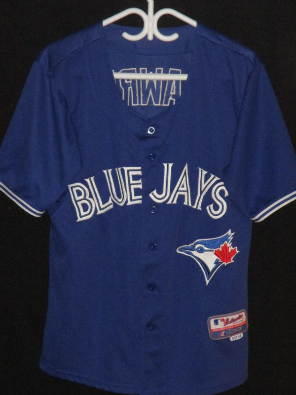 VTG TORONTO BLUE JAYS MLB TEAM JERSEY TOP CANADA LAWRIE MEN 48/L in Men's in Kitchener / Waterloo