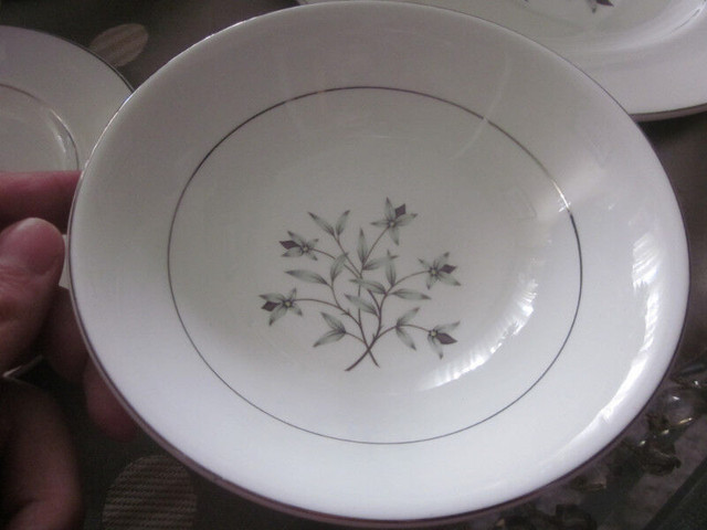 RARE Antique JOHNSON BROS: England REGENCY SNOWHITE PLATINUM in Kitchen & Dining Wares in Markham / York Region - Image 3