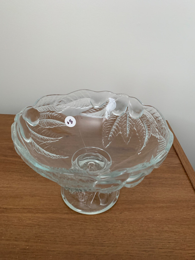 Assorted Glassware and Decor in Home Décor & Accents in Pembroke - Image 4