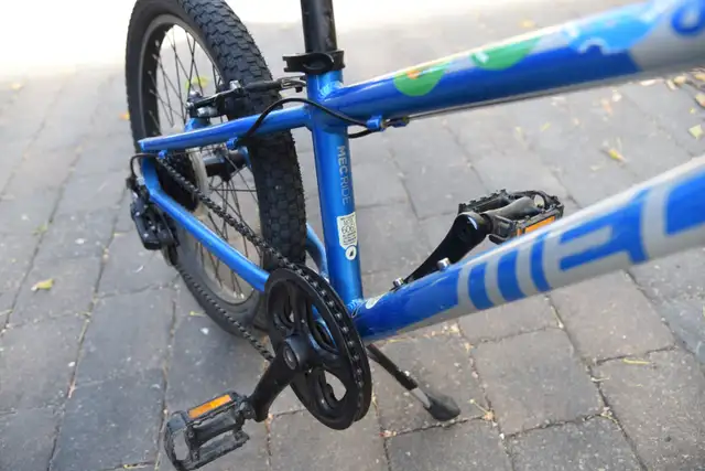 MEC Dash 20 Inch Kids Bicycle with stickers in Kids in Edmonton - Image 3