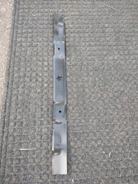 Lawn tractor blade 