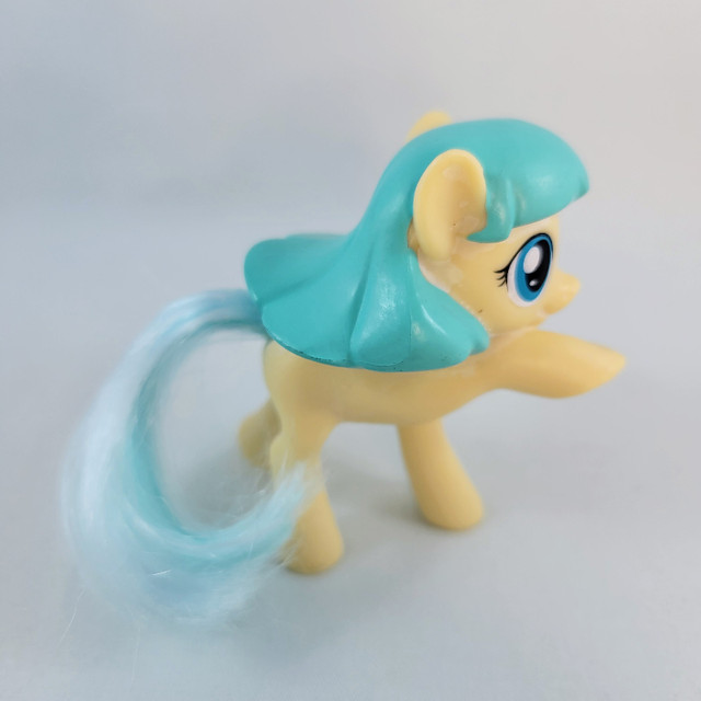 McDonalds My Little Pony Happy Meal Toy Coco Pommel MLP G4 Brush in Toys & Games in Strathcona County - Image 4