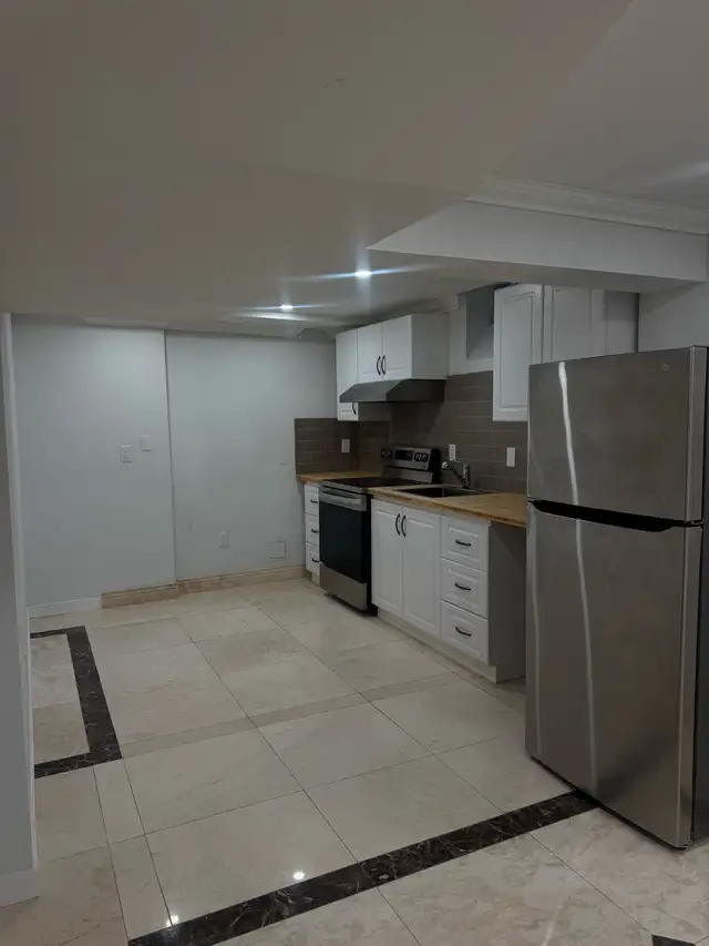 2 Bedroom basement newly renovated | Woodbridge ON in Long Term Rentals in Mississauga / Peel Region - Image 3