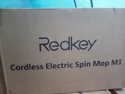 Brand New cordless electric spin mops buy 1 get 1 free 20$ each 2=20$ 4=40$
