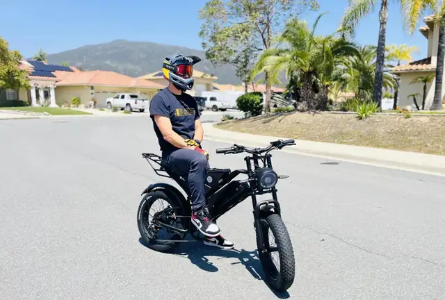 The Zeus Explorer DK400: This is Not Your Average Fat Bike. in eBike in Vancouver - Image 4