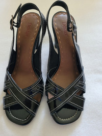 Dexter Faux Black Patent High Heel Shoes - Size 7 1/2