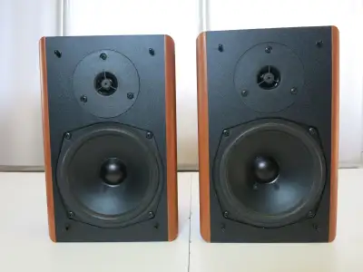 KLH - Compact Bookshelf Speakers, View more