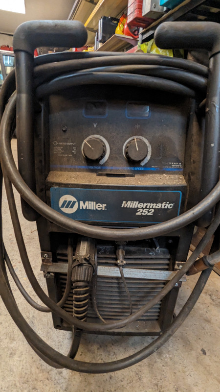 Millermatic 252 MIG welder. in Other in Kitchener / Waterloo - Image 2