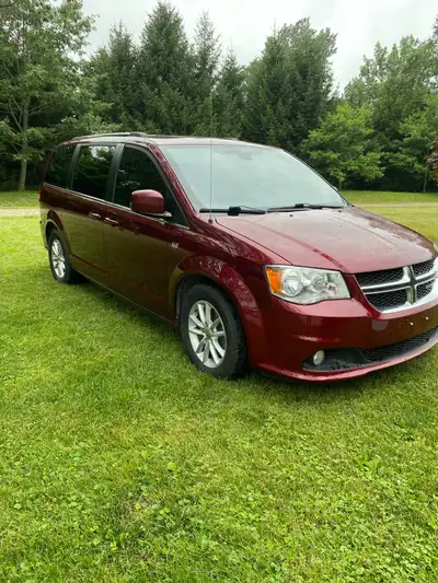 2019 dodge grand caravan Certified New tires, recent brakes and alignment A/C serviced Leather inter...