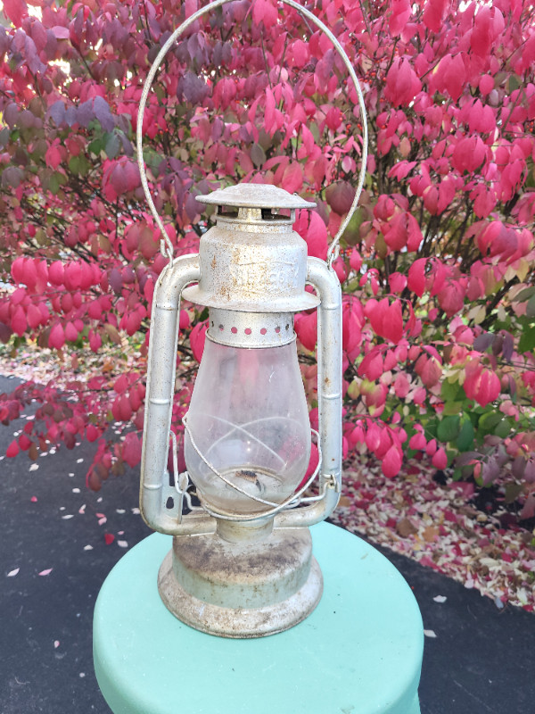 Vintage BEACON GSW Wind Proof Lantern in Arts & Collectibles in Hamilton