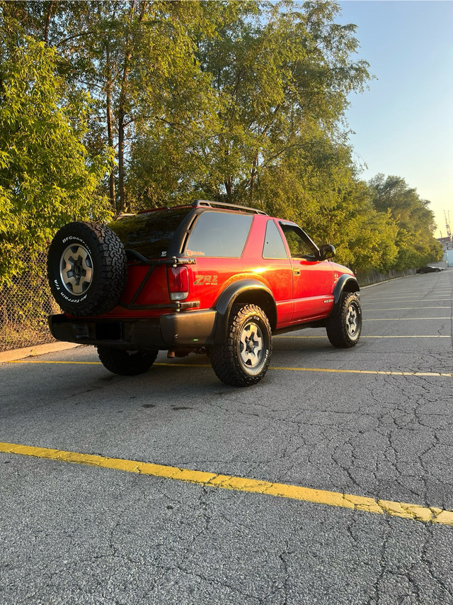 2000 Chevy Blazer ZR2 in Cars & Trucks in City of Toronto - Image 3