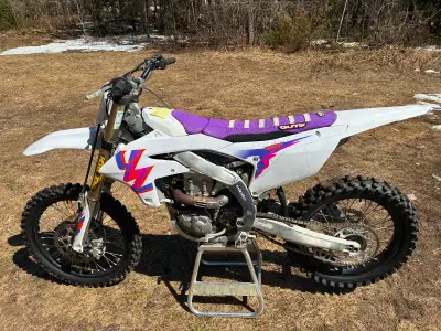 I have to identical bikes Stock and race fuel only Stock bike has 44 hours Race bike 34 hours Always...