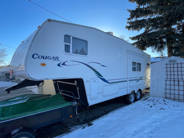 26’ fifth wheel trailer in Travel Trailers & Campers in Edmonton - Image 2