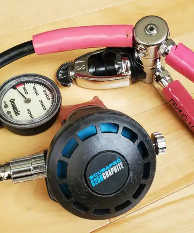 Scubapro Regulator with Pressure Gauge & LP Inflator Hose, View more
