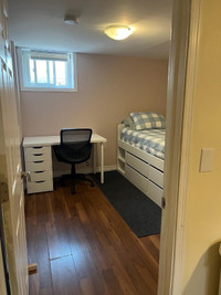Private room for 1 year lease - McMaster/ Mohawk female students