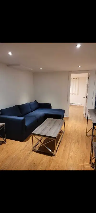 Bachelor 3½ Fully Furnished, Ahuntsic