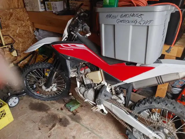 2012 Husqvarna TLC BMW in Dirt Bikes & Motocross in Lloydminster - Image 2