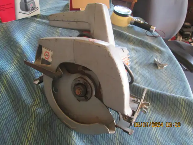 CIRCULAR SAW in Power Tools in Hamilton - Image 4
