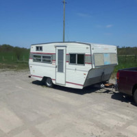 10 vintage retro unique camper trailer 10’  travel bunkie office