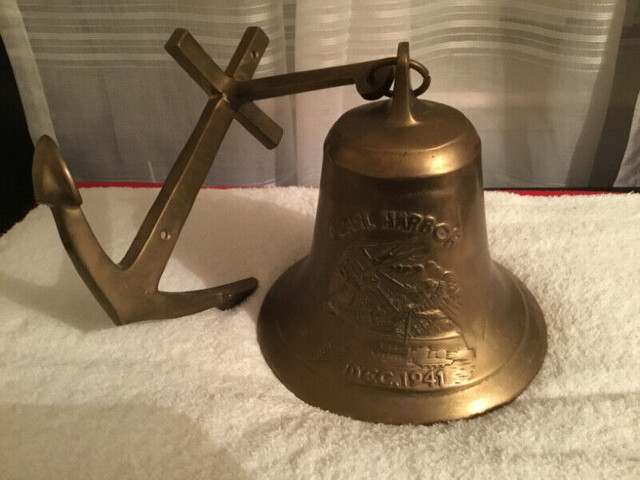 PEARL HARBOUR COMMEMORATIVE SHIPS BELL in Arts & Collectibles in City of Toronto
