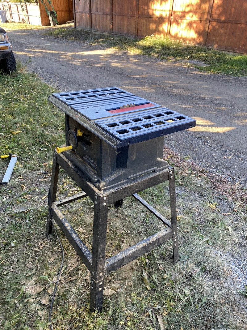 Mastercraft 10” Table Saw with Stand and Guides Power Tools Calgary