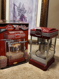 Betty Crocker Cinema Style Kettle Popcorn Popper 
